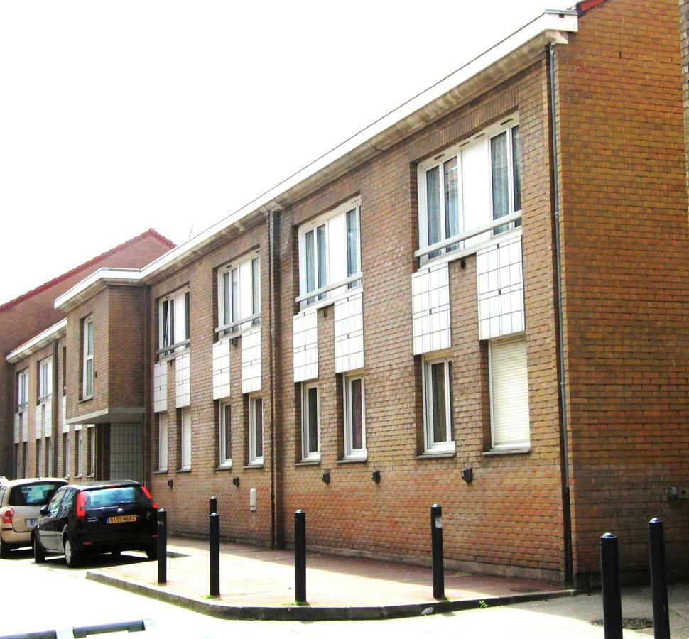 Une Petite Halte Calais Exterior photo